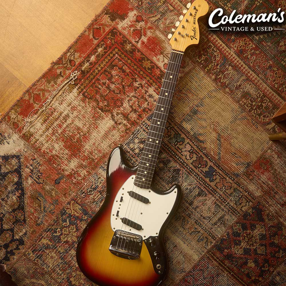PRELOVED FENDER 1975 Mustang 3 Colour Sunburst - Image 8