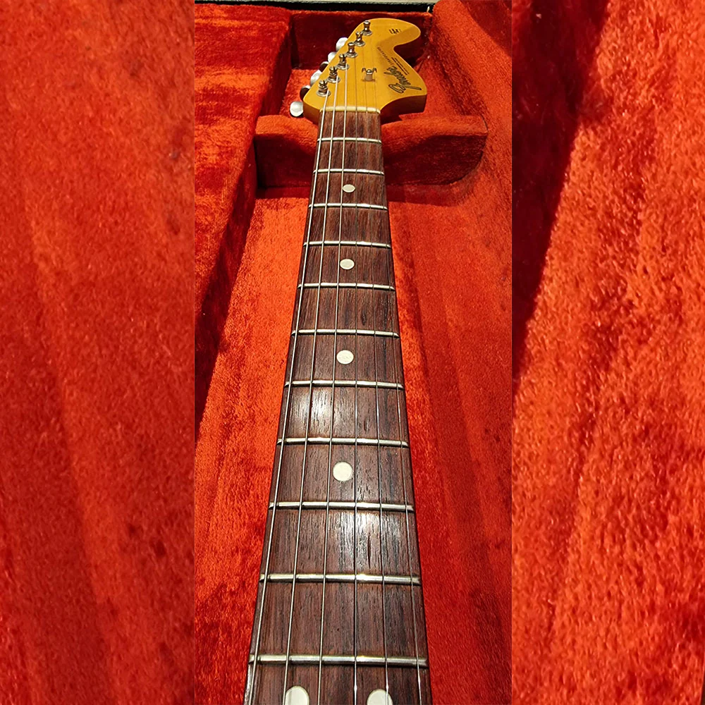 Vintage FENDER 1966 Stratocaster 3 Colour Sunburst (SOLD) - Image 4