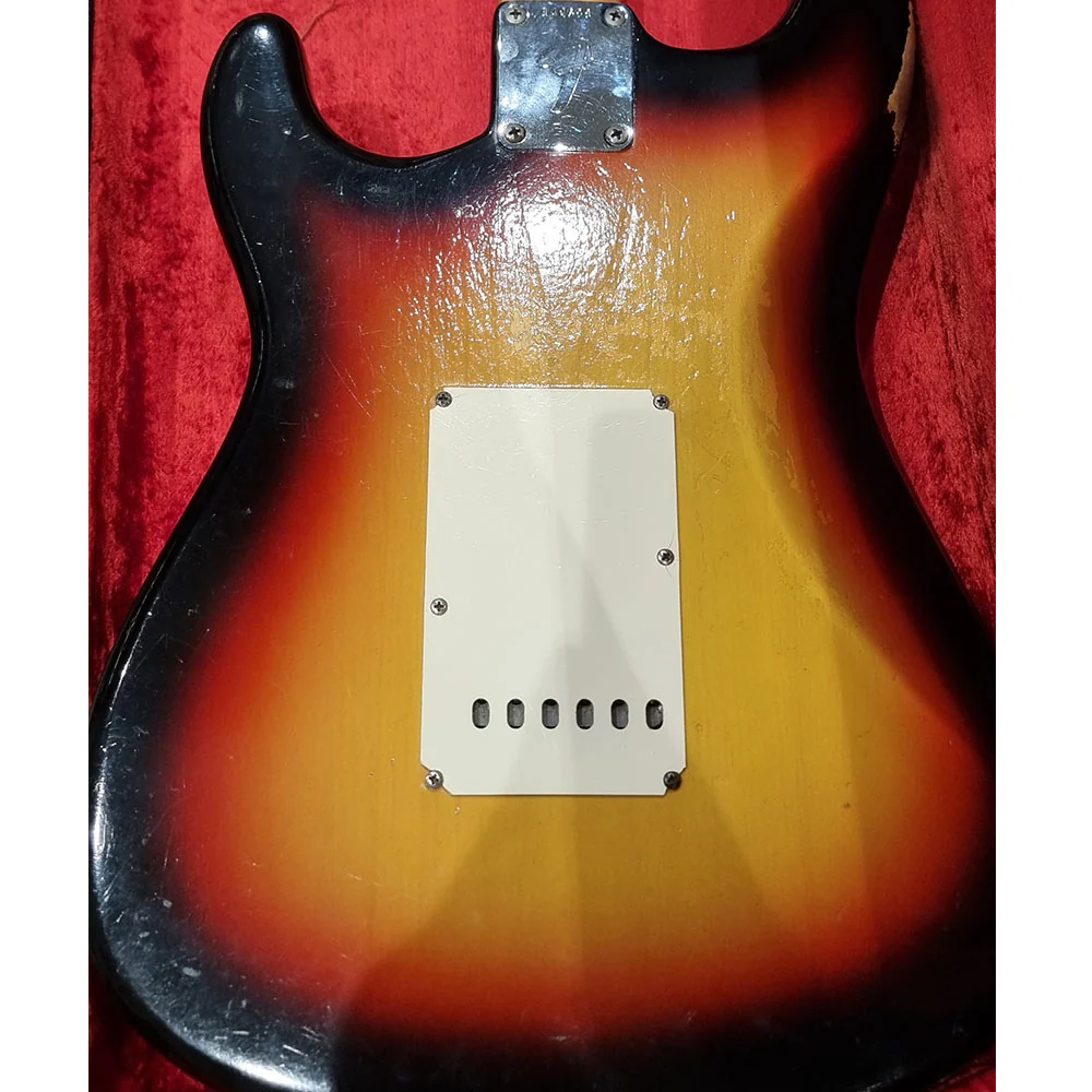 Vintage FENDER 1966 Stratocaster 3 Colour Sunburst (SOLD) - Image 7